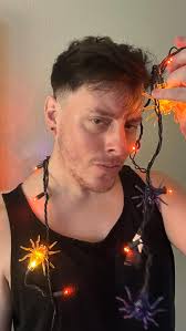 Throwback! Give it up for... A Misleading Compliment  https://vine.co/ThomasSanders?mode=grid