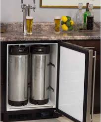 As Craft Beer Has Become A More And More Popular Beverage Of Choice We Are Seeing Beer Taps Set In Entertainmen Basement Bar Finishing Basement Basement Decor