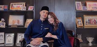 2:30 astro awani 82 485 просмотров. Semuanya Sama Semuanya Chill Saja Apa Yang Dimaksudkan Oleh Cik Puan Syamim