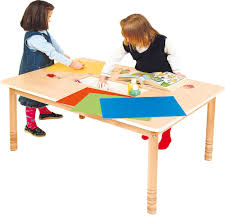 Minnie maus tisch und 2 stuhle in 76770 hatzenbuhl fur 19 00. Kita Hamburg Tisch Stuhl Tisch Mit Container 120 X 80 Cm