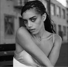 Kiara Barnes's Instagram, Twitter & Facebook