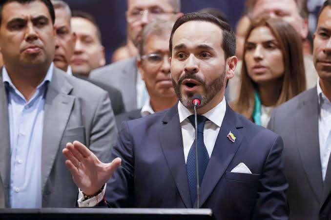 Abelardo de la Espriella, el fenómeno que sacude las formas de la política  en Colombia - HolaNews