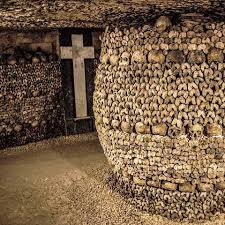 There are two primary paris catacombs tickets: Kann Man Die Katakomben Von Paris Besichtigen Tod Horror Frankreich