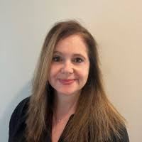 Lori Roche's Instagram, Twitter & Facebook