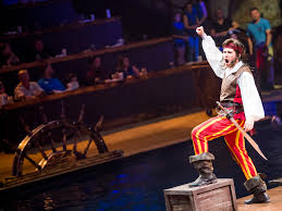 Scenes From Dolly Partons New Pirates Voyage Dinner Show In Pigeon Forge