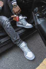 Only 1 available and it's in 5 people's carts. Klekt Are Giving Away A Pair Of Air Jordan 1 Retro High Diors