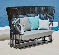 Das klassische indoor sofa für draußen, fernab dem unschönen kunstrattan mainstream. Rope Lounge Tibidabo Highback Rattan Loom Korb Mobel Looms