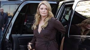 Ahead of when her character, marissa cooper, was killed off in the season three finale. Sehr Verandert So Sieht O C Star Mischa Barton Heute Aus Promiflash De