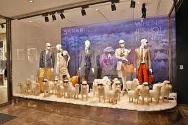 Sarar Dusseldorf Germany The 100 Cool Wool Collection Pinned By Ton Van Der Veer Window Art Store Front Windows Window Design