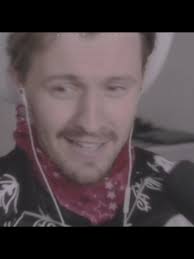 Feliz cumpleaños Kitkat! Celebrando con amigos