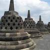 Nyaris hilang ditelan bumi ini kondisi candi borobudur saat pertama. 1
