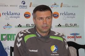 Adam Świątek w szerokiej kadrze