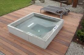 Bauen sie selbst einen pool und genießen sie die sommertage in ihrem garten. Beton Whirlpool Design Beispiel Von Dade Design Ag Whirlpool Garten Jacuzzi Selber Bauen Pool Selber Bauen Beton