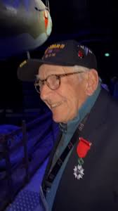 Bientot en Normandie, revivez le vol mouvementé du 6 juin 1944 à bord de  "Stoy Hora". Soon in Normandy, take a 7 min flight aboard "Stoy Hora".