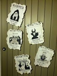 Ebay Disney Villain Party Invitations Disneyside Disney Theme Party Disney Halloween Parties Disney Diy