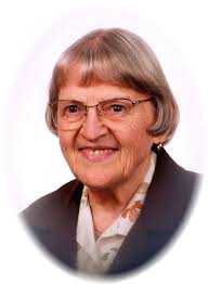 Leona Pearson's Instagram, Twitter & Facebook