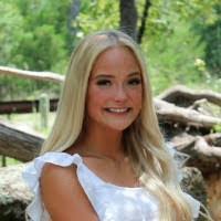 Emma Scarborough's Instagram, Twitter & Facebook