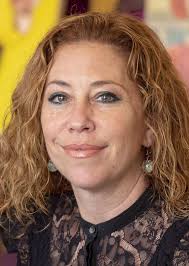 Kelly Kirby's Instagram, Twitter & Facebook