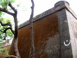 Sewri Fort, Mumbai | playing with memories