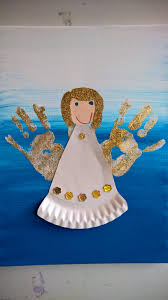 Handabdruck Engel Mit Pappteller Kleid Handprint Angel With Pape Weihnachten Basteln Engel Basteln Weihnachten Kindergarten Basteln Mit Kindern Weihnachten
