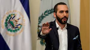 Nayib bukele, y su esposa, gabriele de bukele, participan en conferencia a la prensa en la que anunció su virtual victoria como presidente de el salvador. El Salvador Renuncia La Mitad Del Comite Que Se Encarga De Los Dineros Del Covid 19