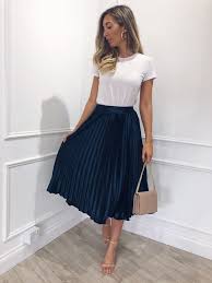 Outlet Esme Kleid Magenta Fashionaccessories Fashioninfluencer Ootdfashion Fashionwanita Fashionmagazine Weddingca Outfit Outfit Ideen Plisseerock Outfit