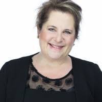 Theresa Pyle's Instagram, Twitter & Facebook