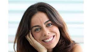Cautela started her acting career in the theatre in the year 2000. Filomena Cautela Estreia Se Com Humor Tv Media Correio Da Manha