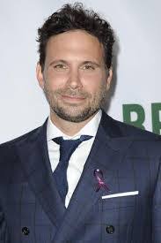 Katie Fetting's Instagram, Twitter & Facebook