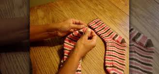 Using a simple knitting method called grafting or kitchener stitch, you can fix this problem and have you ever worn a sweater, or worse yet, a pair of socks with a seam that rubs and irritates? How To Learn The Kitchener Stitch To Finish A Sock Knitting Crochet Wonderhowto