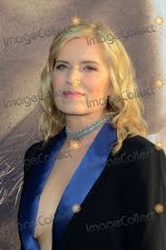 Kim Dickens Pictures and Photos