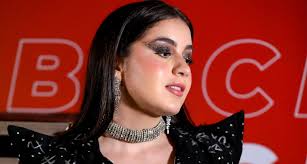 Vencedora da categoria Tiktoker Nacional no BreakTudo Awards 2021, Sofia  Santino, revela desejo de ser atriz • EntreMusic Brasil