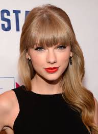 Taylor swift long curly hair tutorial 5 Best Taylor Swift Hair Looks Taylor Swift S Signature Hairstyles