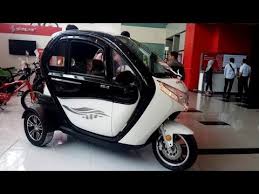 Mungkin ini menjadi solusi saat musim hujan. Motor Roda Tiga Anti Hujan Ini Belum Bisa Diajak Mudik Jauh Selis Balis Youtube