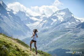 Dogs are also able to use this trail but must be kept on leash. Fotos Sierre Zinal Das Rennen Der Funf 4000er Wallis Schweiz