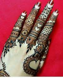 Easy simple blouse back neck designs 1. Back Side Simple Patch Mehndi Design