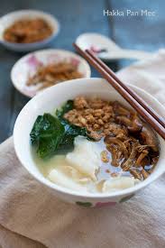 Sedap dimakan bersama nasi putih panas. Hakka Flat Noodle Soup Pan Mee Rasa Malaysia