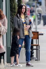 Her career in the acting industry started from her childhood when she used to act and sing in various tv commercials. Jennifer Love Hewitt Shops Make Up Free With Daughter Daily Mail Online