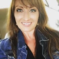 Angela Heiden's Instagram, Twitter & Facebook