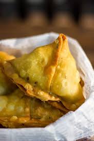 Contact this company golden foods snacks srl. Punjabi Aloo Samosa Recipe Munaty Cooking Samosa Recipe Recipes Indian Food Recipes