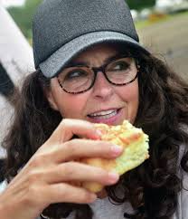 Street's brings smoked lobster rolls to East Haven shore