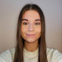 Ashley Soares's Instagram, Twitter & Facebook