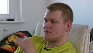 „Hartz aber herzlich“: Jean klagt über geringes Azubi-Gehalt