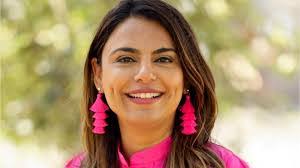 Joanna Rice's Instagram, Twitter & Facebook