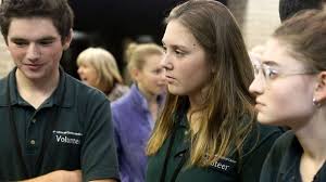 Advocate Condell hosts career fair with an eye toward the future of  medicine