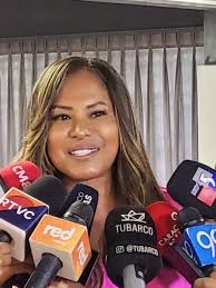 Yoli Chaves 🤎 (@miyochor03)