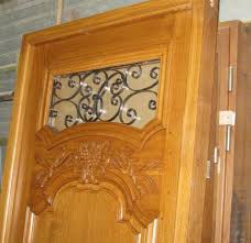 Porte D Entree Roussillon Atelier Bertoli Bruno Design Et Fabrication Porte Bois Massif Boiseries Anse De Panier