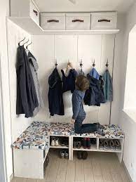Anleitung mit bauplan und ausführlicher beschreibung für eine schwenkgarderobe und eine regalgarderobe. Unsere Neue Selbstgebaute Garderobe Zuckersusse Apfel Kreativer Familienblog Und Reiseblog