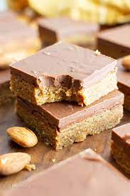 No Bake Paleo Chocolate Almond Butter Bars This Easy Paleo Dessert Recipe Yields Deliciou Paleo Recipes Dessert Paleo Desserts Easy Paleo Dessert Recipes Easy