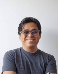 Raul Botello's Instagram, Twitter & Facebook